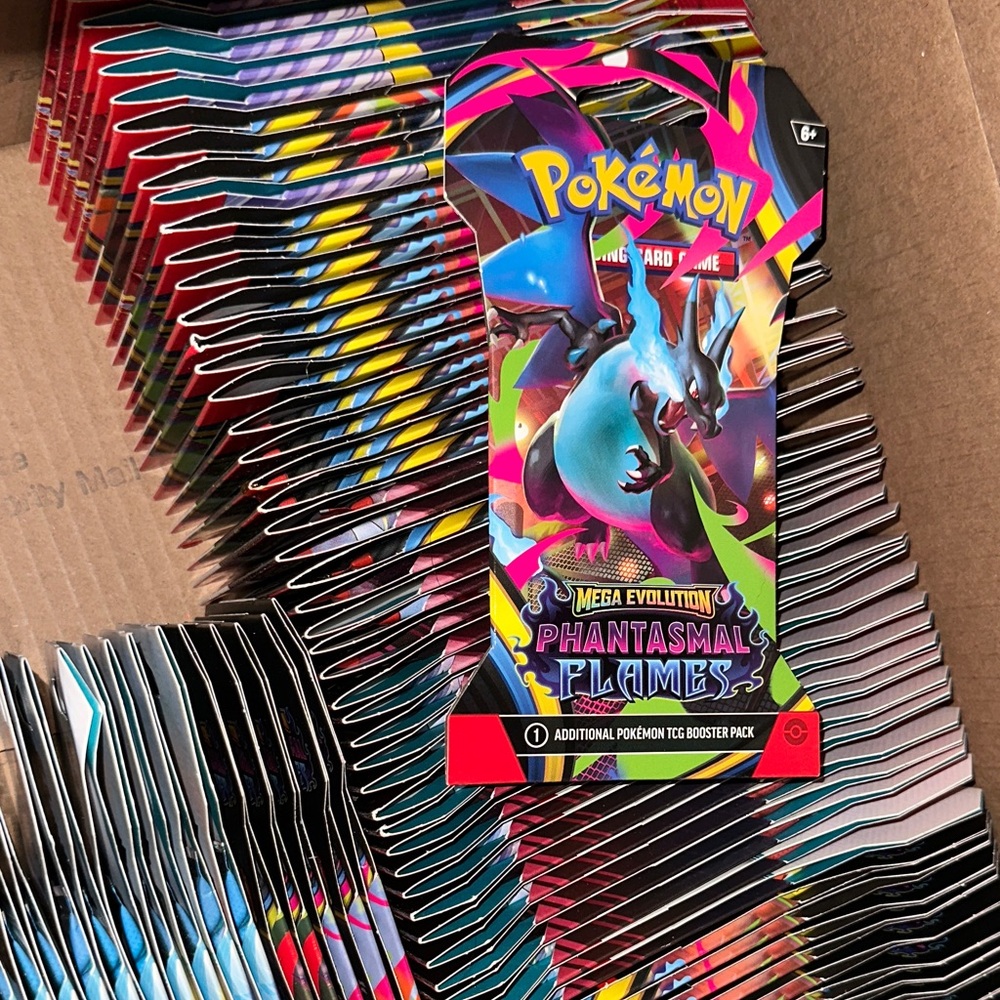 Pokemon Mega Evolution Phantasmal Flames Booster Pack - Red and Blue